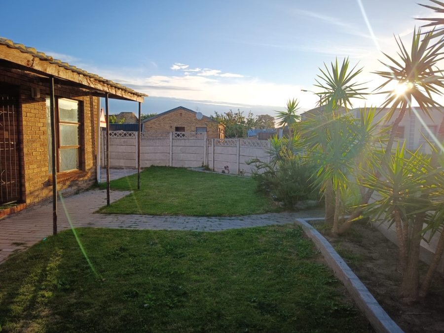 To Let 2 Bedroom Property for Rent in Heather Park Western Cape